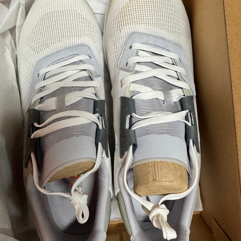 Cloudrift Men's Athletic Shoes - White and Red - Picture 2 of 5